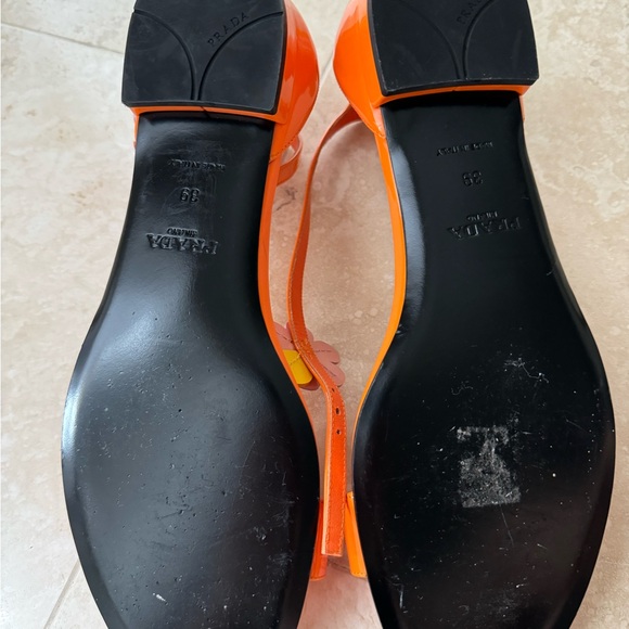 Prada Floral Flat Patent Sandals 39 - Picture 5 of 6